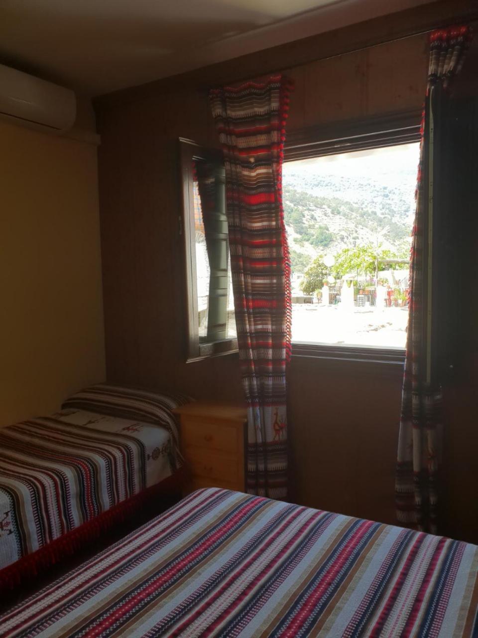 Hostal Pampaneira Eksteriør billede