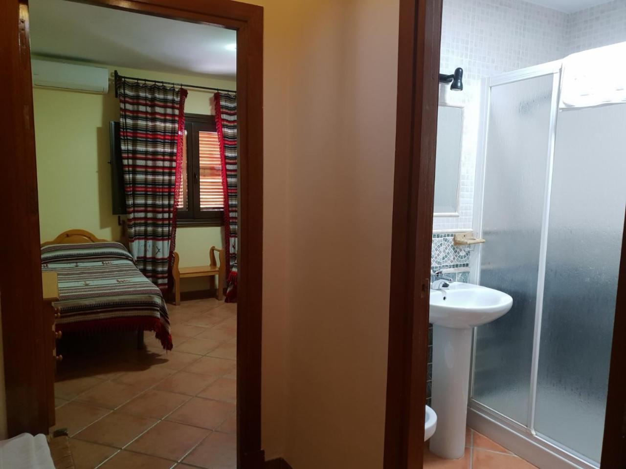 Hostal Pampaneira Eksteriør billede